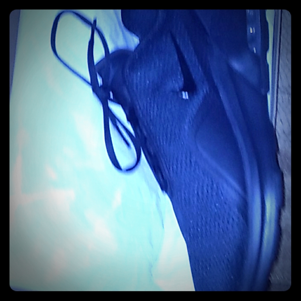 Nike Air Max Motion 2 Sneakers